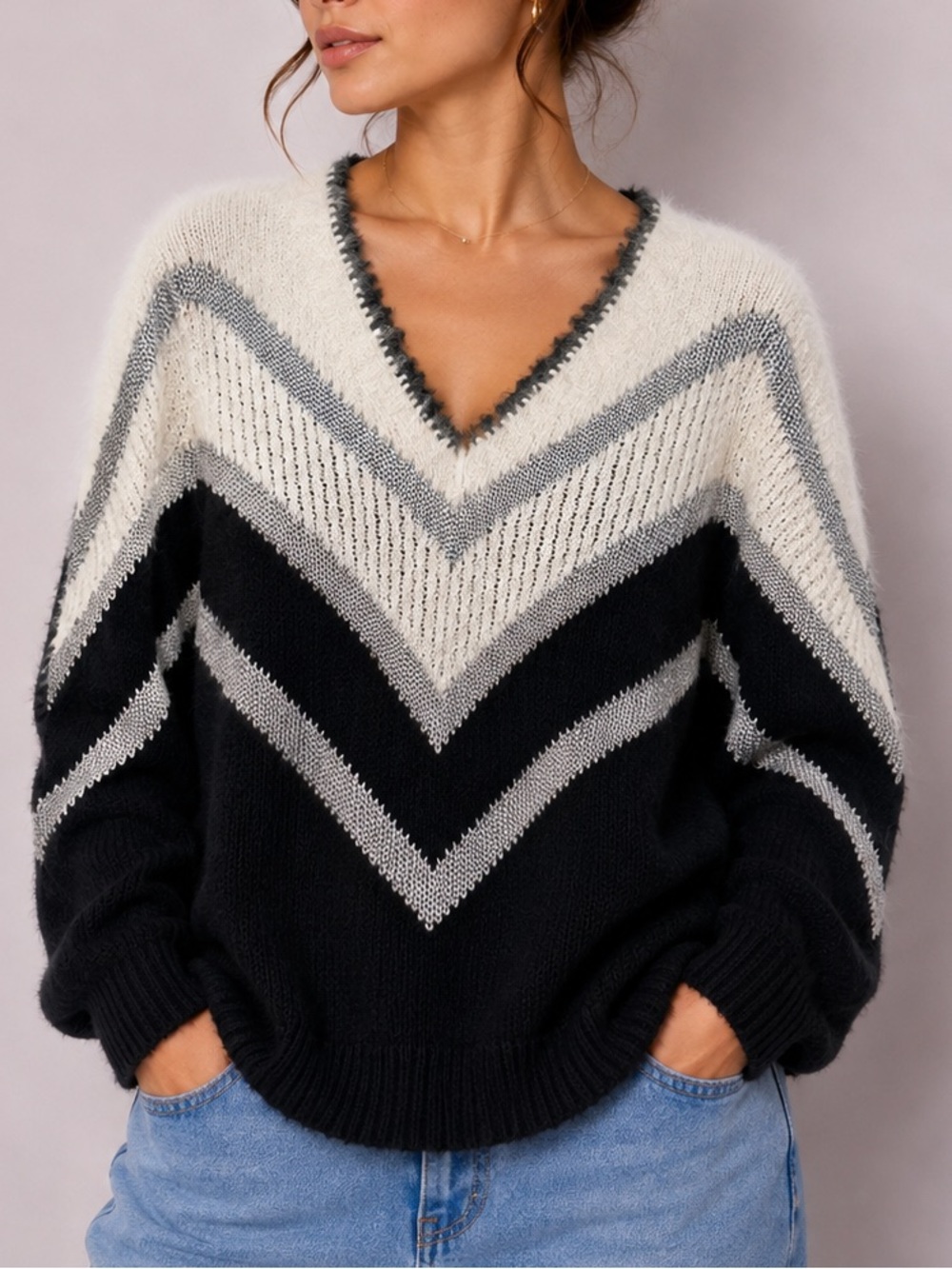 Vintage Sweater V-Neck Knit Grandmacore Black & White Lambswool Rabbit Hair Warm